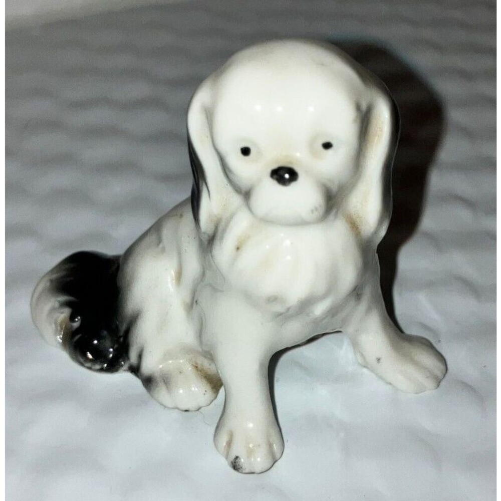 PORCELAIN MINI 2" FIGURINE PEKINGNESE DOG MARKED GERMANY NUMBERED 5958 STAMP